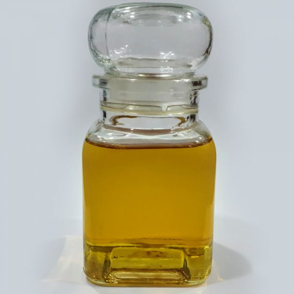 Cinnamon-oil-Bark-oil-and-leaf-oil.jpg